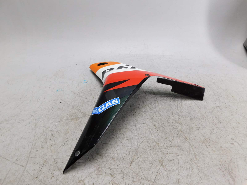 Пластик боковой левый Honda CBR600RR 06-08 64370-MFJ-D000