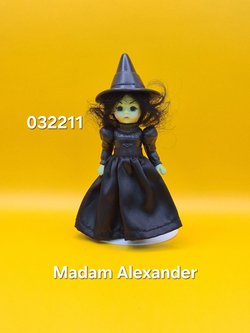 Коллекционная кукла Madame Alexander McDonalds 032211