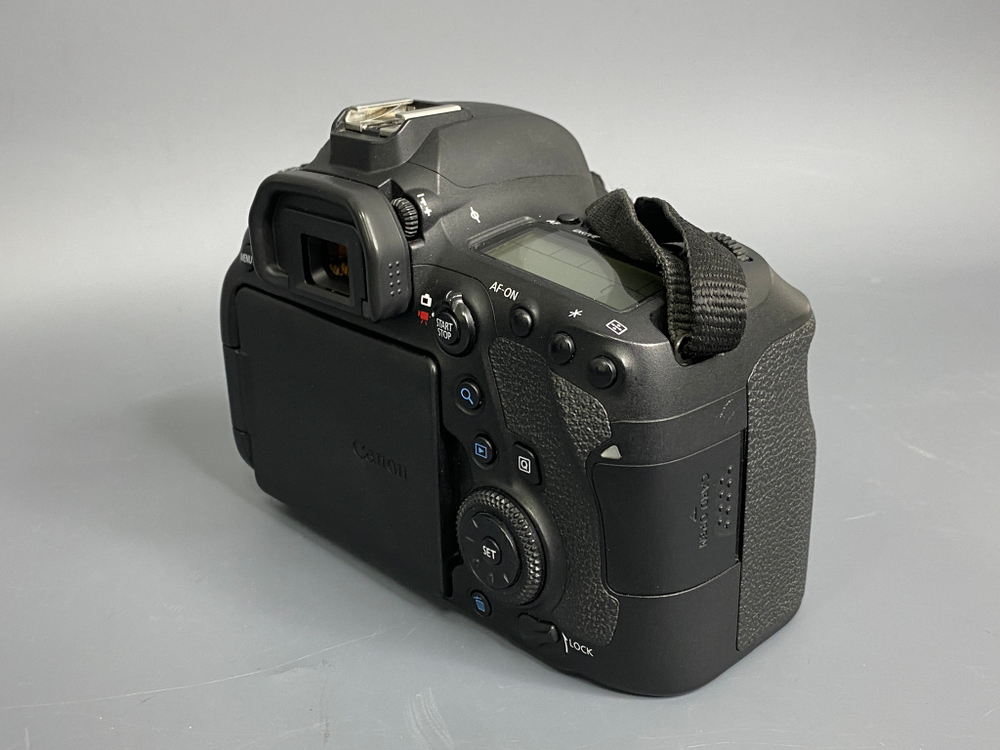 Canon EOS 6D Mark II 25.000 кадров