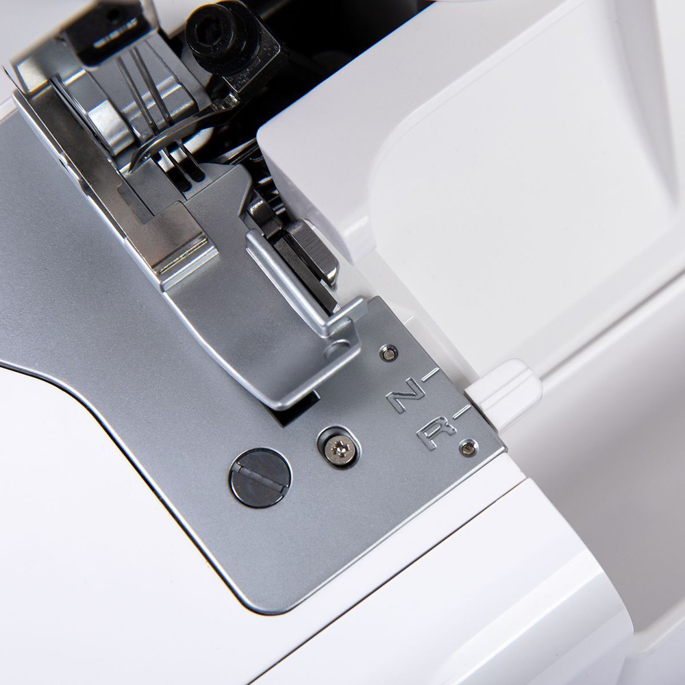 Оверлок швейный бытовой Micron Fusion 112