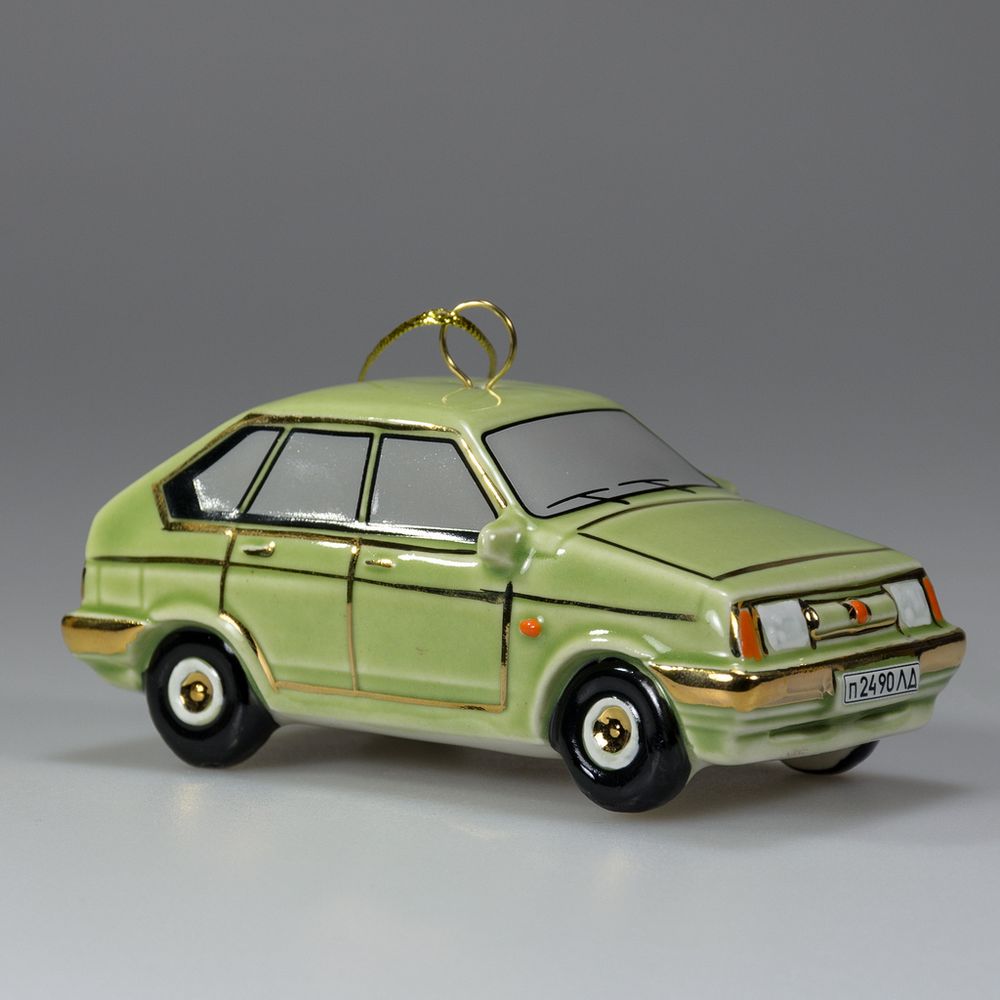 Фарфоровая ёлочная игрушка Девятка