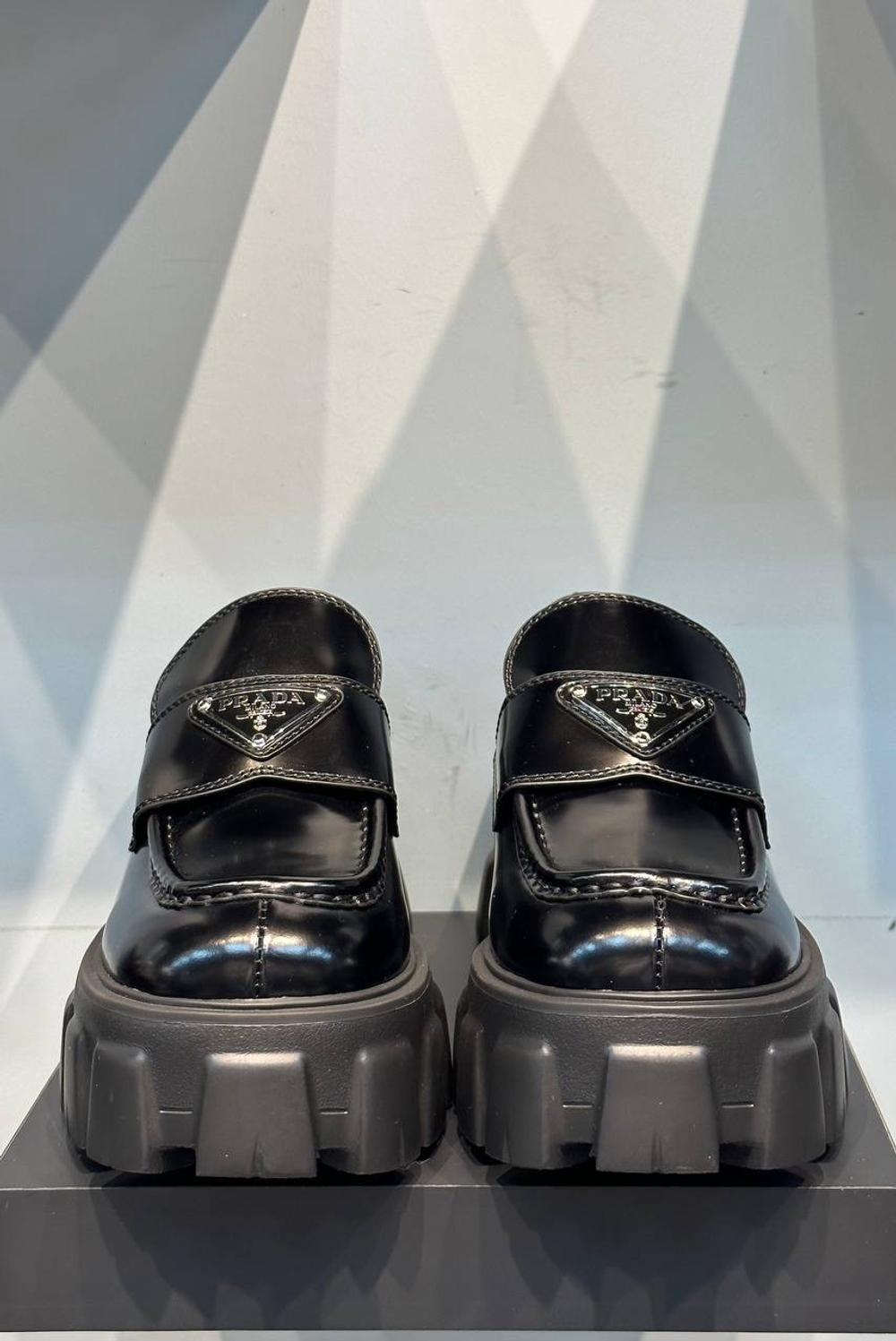 Ботинки Prada