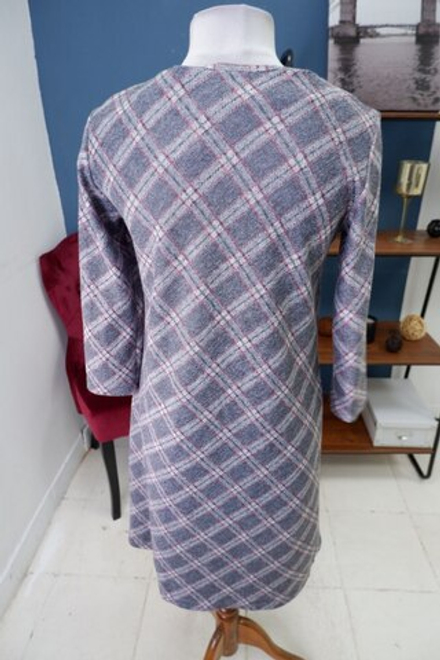 Платье плотное 46 размер