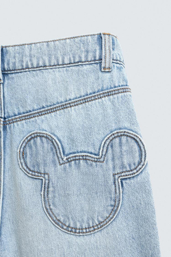 ZARA Х DISNEY ДЖИНСЫ СВОБОДНОГО КРОЯ, СВЕТЛО-ГОЛУБОЙ