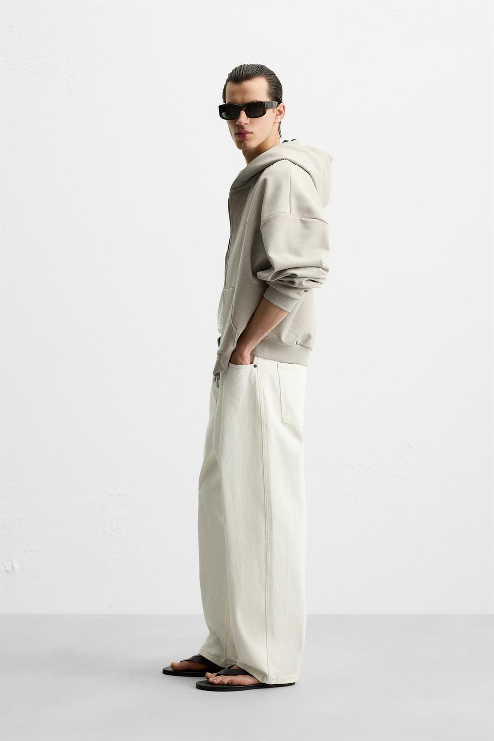 Толстовка boxy fit из высокотехнологичной ткани