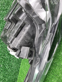 Фара левая Toyota Corolla E160 (2015-2019) LED