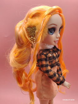 Кукла Рейнбоу Хай Кукла Shadow Poppy Rowan из коллекции Winter Break 068