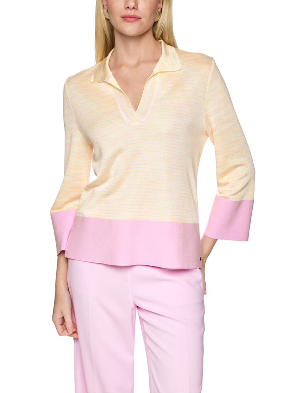 AC 41.19 M19   пуловер