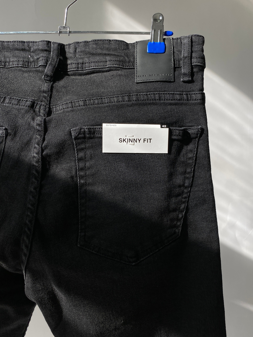 Джинсы Zara