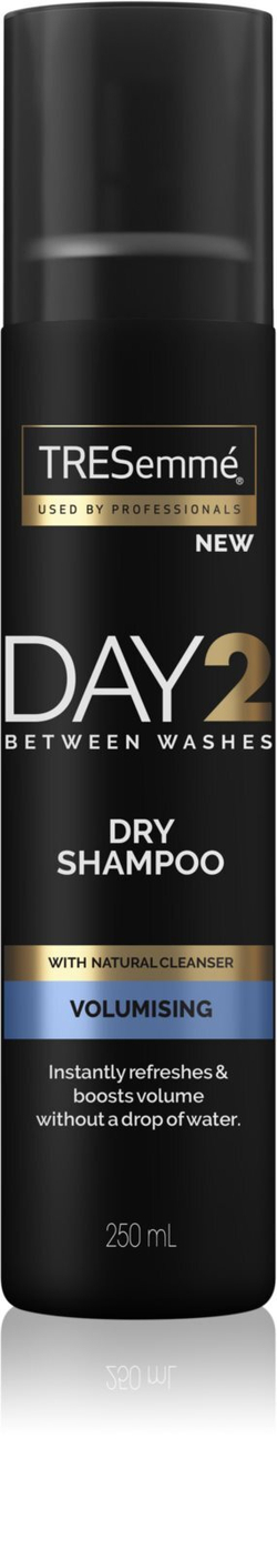 TRESemme Day 2 Volumising - освежающий сухой шампунь для объема /   250  ml  / GTIN 8710847940781