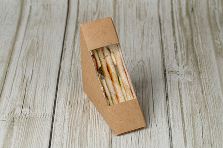 Сэндвич с сыром Моцарелла  в боксе