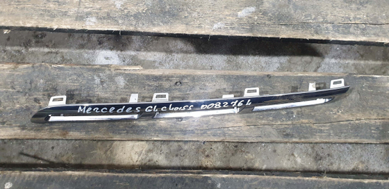 Молдинг решетки радиатора Mercedes GL GLS (X166) 15-19 Б/У Оригинал A1668881785