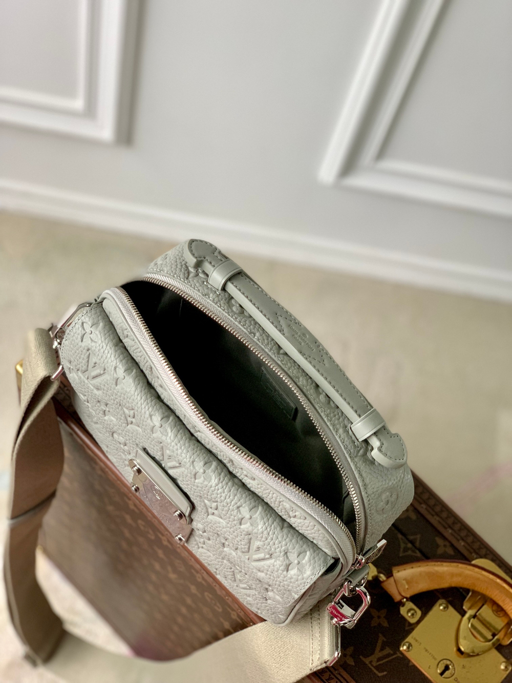 Louis Vuitton S-Lock Messenger