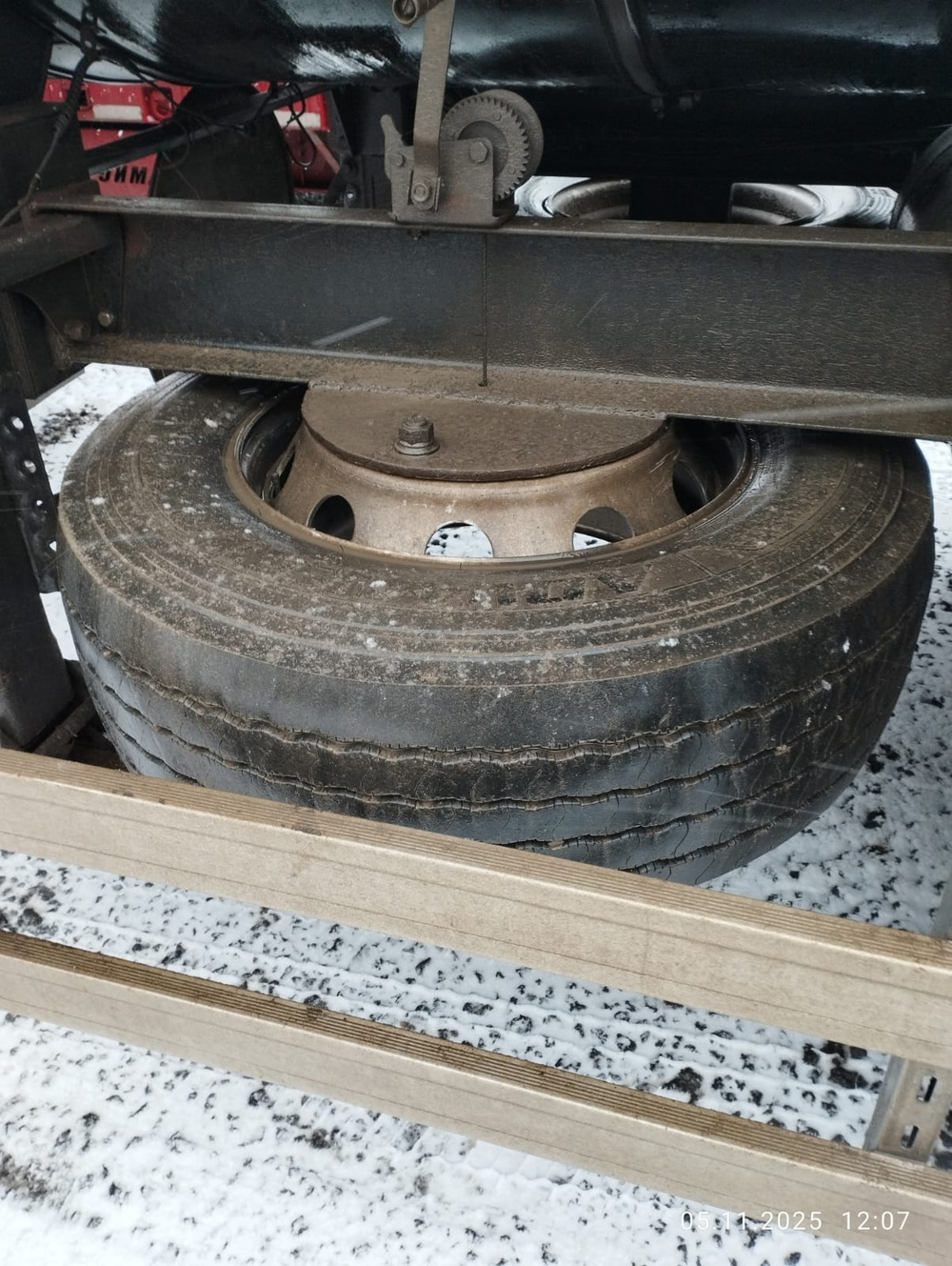 УралСпецТранс 9465* Полуприцеп цистерна 946514-В1-02