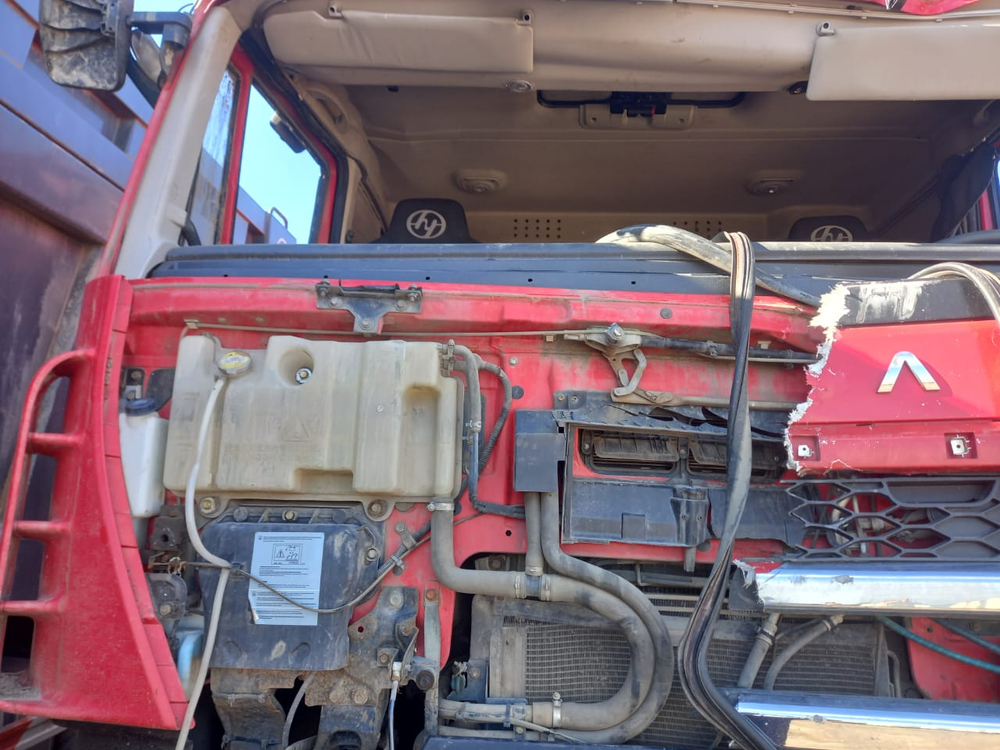 HONGYAN 908 8x4 Самосвал CQ3406HV39 (Дизельный, 8,7 л, 387 л.с., МТ)