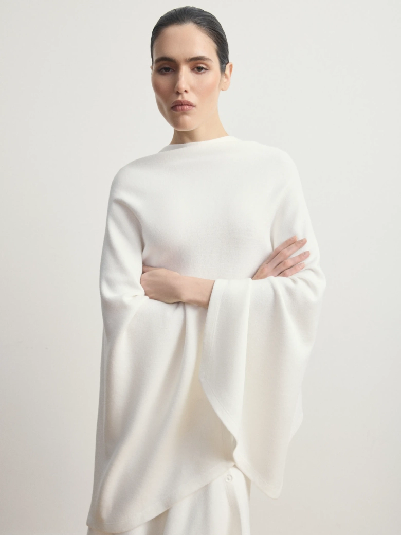 Пончо «Soft Flow» молочный