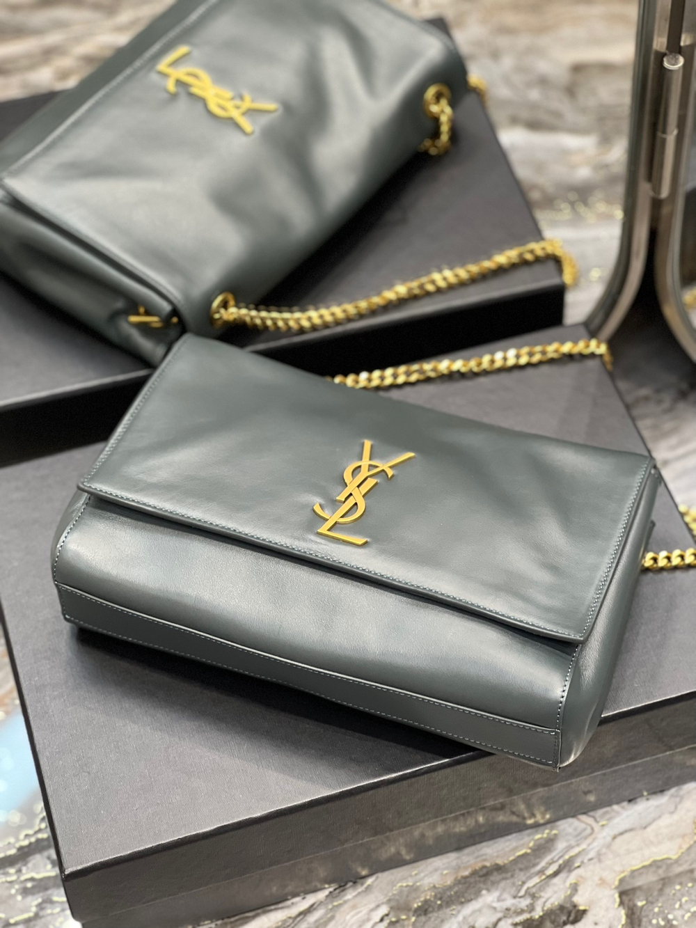 Saint Laurent Kate Medium Reversible Chain Bag 28 cm