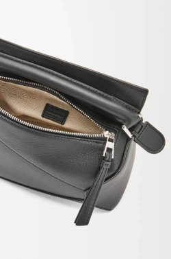 Loewe Мини-сумка Puzzle Edge из классической телячьей кожи, черный