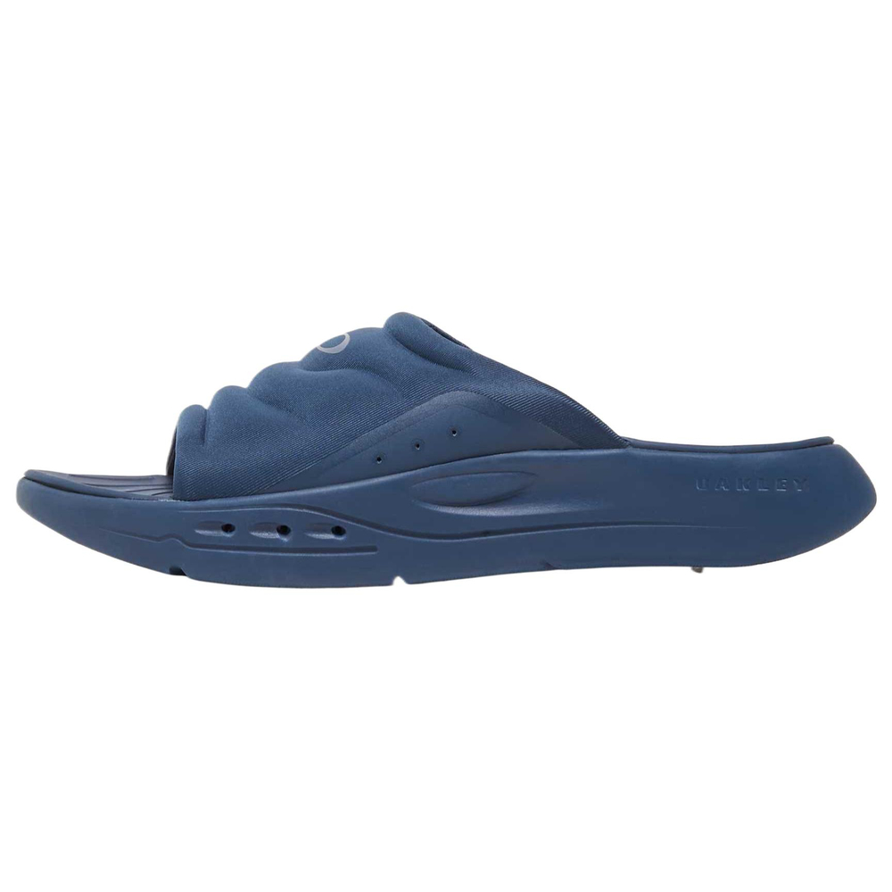 Oakley Studio Slide