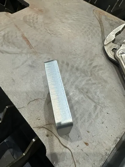 Базовый лазерный станок HGTECH SMART6015 3 кВт для резки листов металла