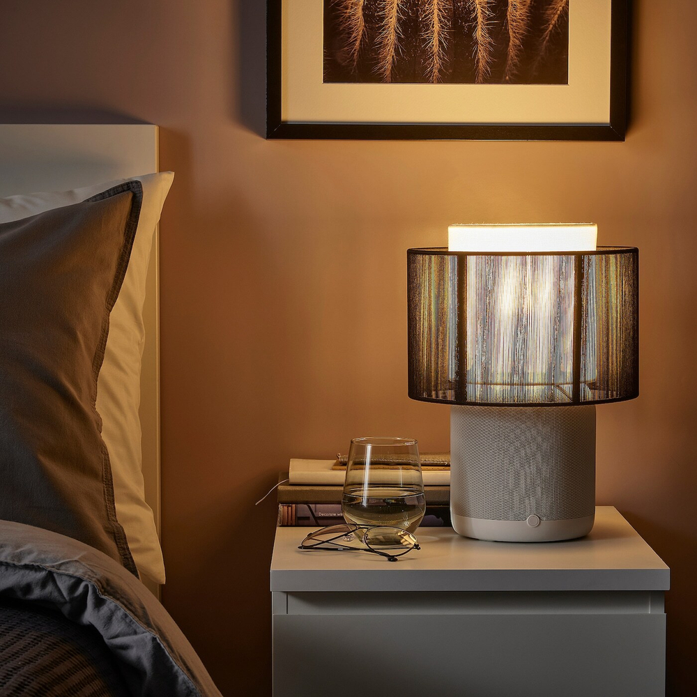 IKEA SYMFONISK  (ИКЕА СЙМФОНИСК)  -  Wi-Fi лампа/колонка, тканевый абажур, белый/черный