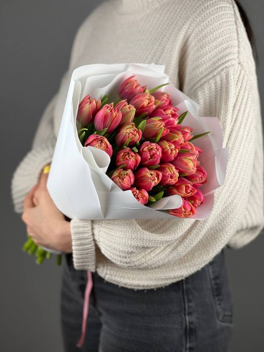 Букет розовых тюльпанов "Колумбус" (в упаковке)