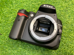 Nikon D5000 39.300 кадров