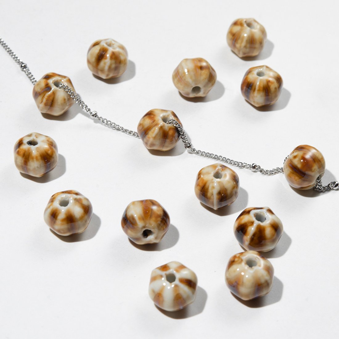 Бусина в форме "Бутон", 9,5*11мм, кофейно-молочная, глазурированный фарфор