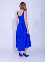 Женское синее платье миди на бретелях