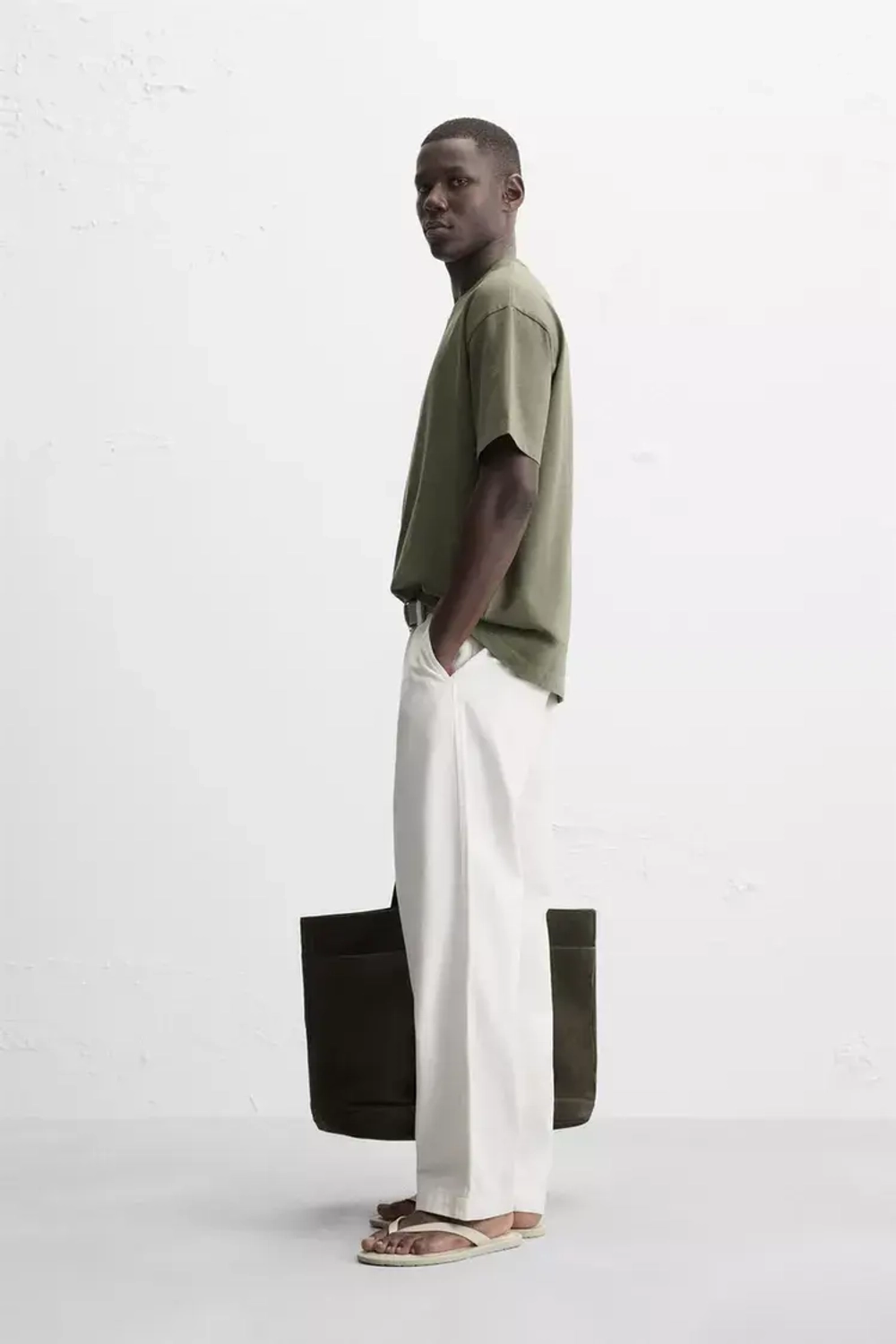 ZARA БАЗОВАЯ ФУТБОЛКА HEAVY WEIGHT, ХАКИ