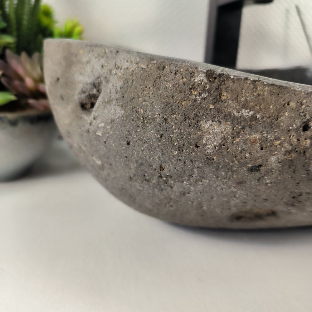 Раковина из речного камня RS-64894 44*37*15 0861