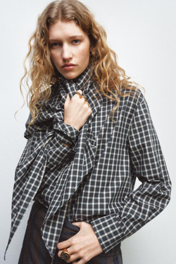 ZARA КОЛЬЦО-ПЕЧАТКА СО СТРАЗАМИ, ЗОЛОТИСТЫЙ