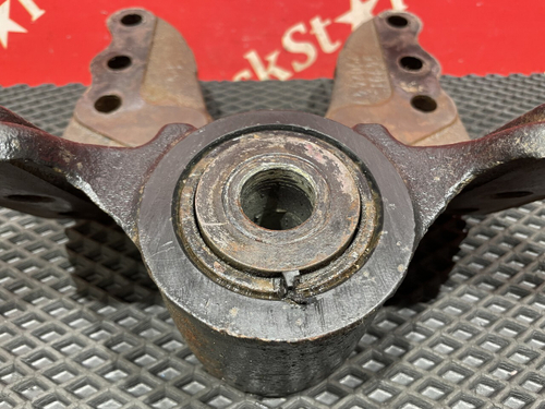 Кронштейн передней рессоры 2017г