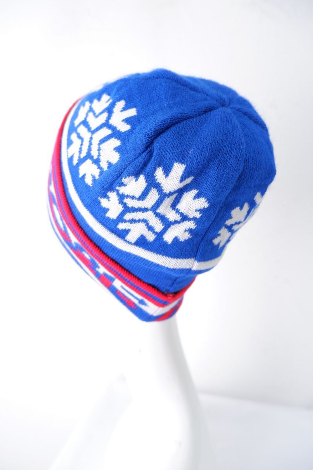 Шапка для зимнего спорта