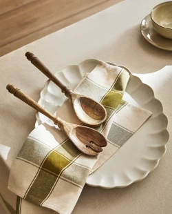 ZARA ДЕРЕВЯННЫЕ СЕРВИРОВОЧНЫЕ ПРИБОРЫ ДЛЯ САЛАТА (НАБОР ИЗ 2 ШТ.)