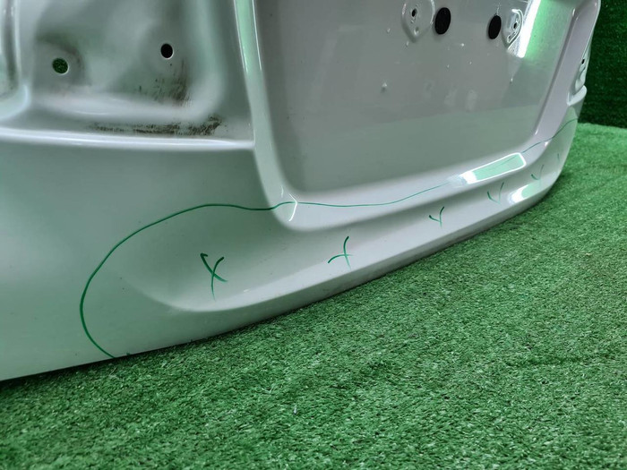 Крышка багажника Toyota C-HR (2016-2023)