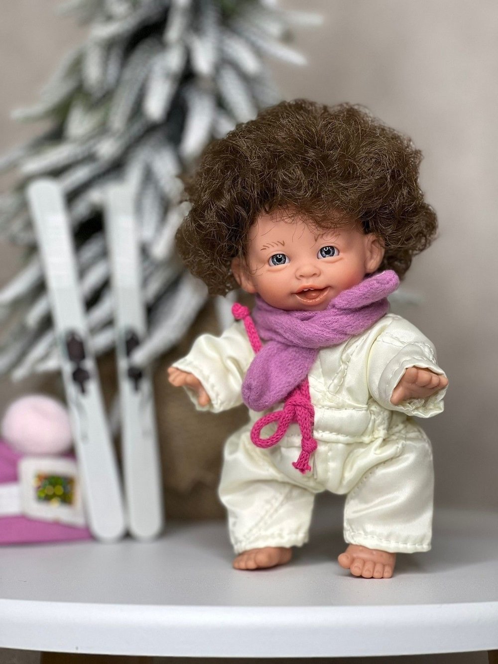 Кукла LAMAGIK виниловая 18см Gestitos Esquiador  (505A)