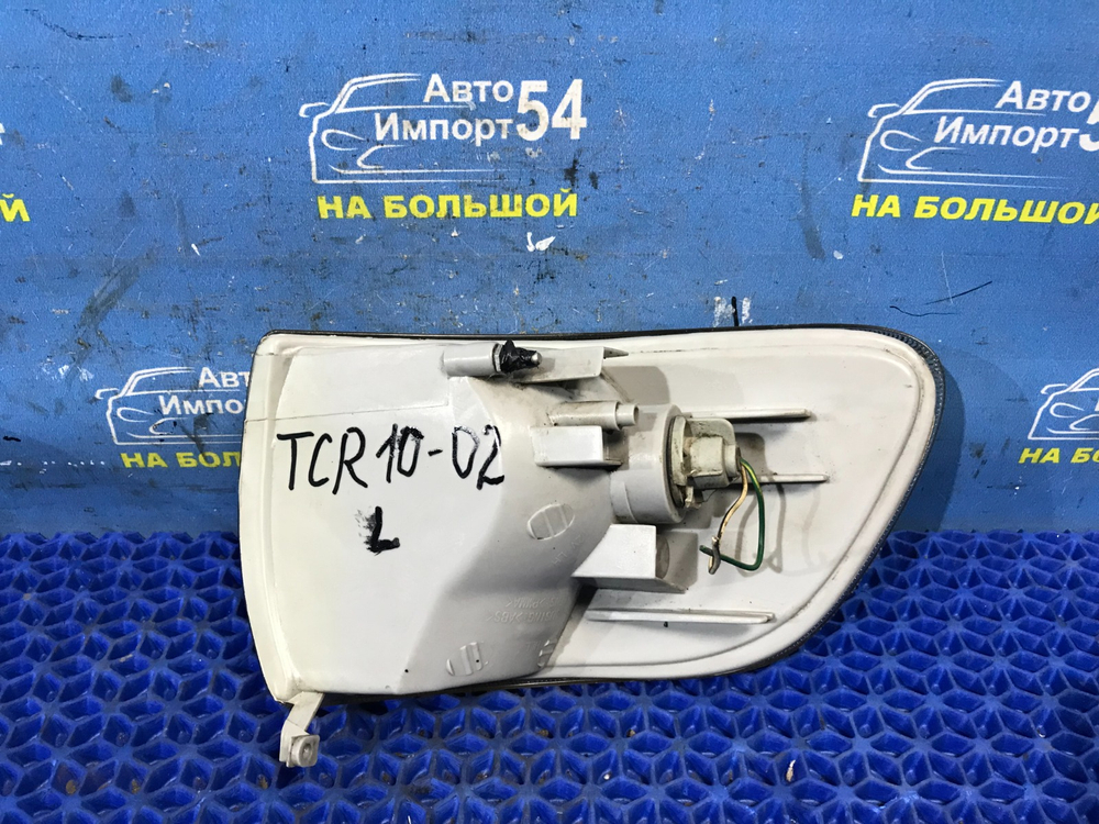 Габарит левый TOYOTA ESTIMA 1999