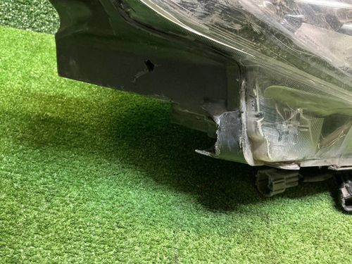 Битая Фара правая Nissan X-Trail T32 (17-22) LED