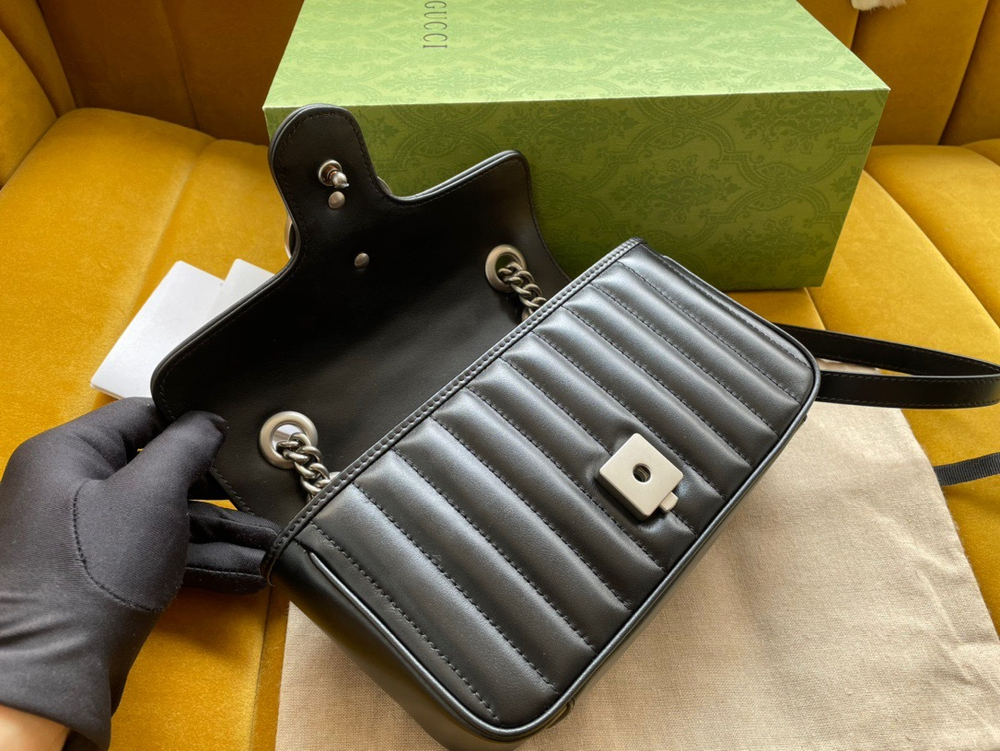 Gucci Marmont 22 cm