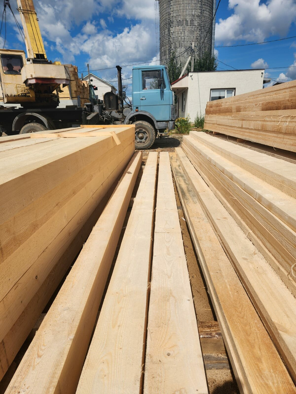 Брус обрезной 100х200х6000