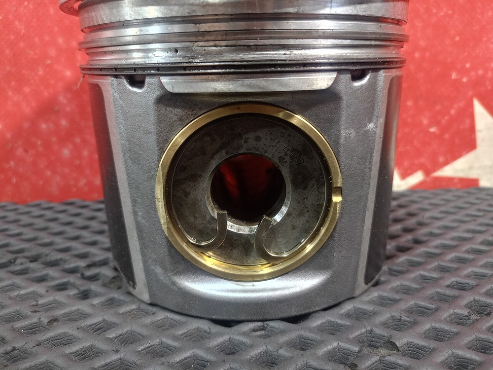 Поршень ДВС