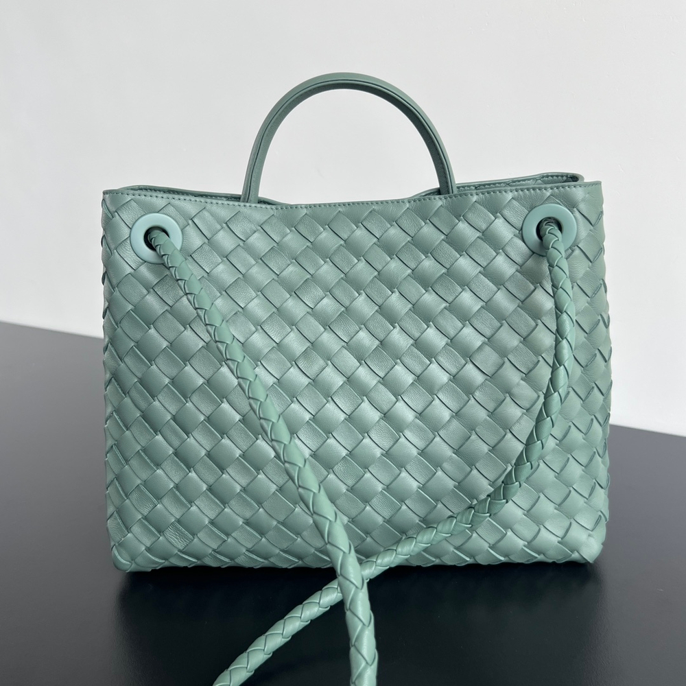 Bottega Veneta Medium Andiamo 32 cm