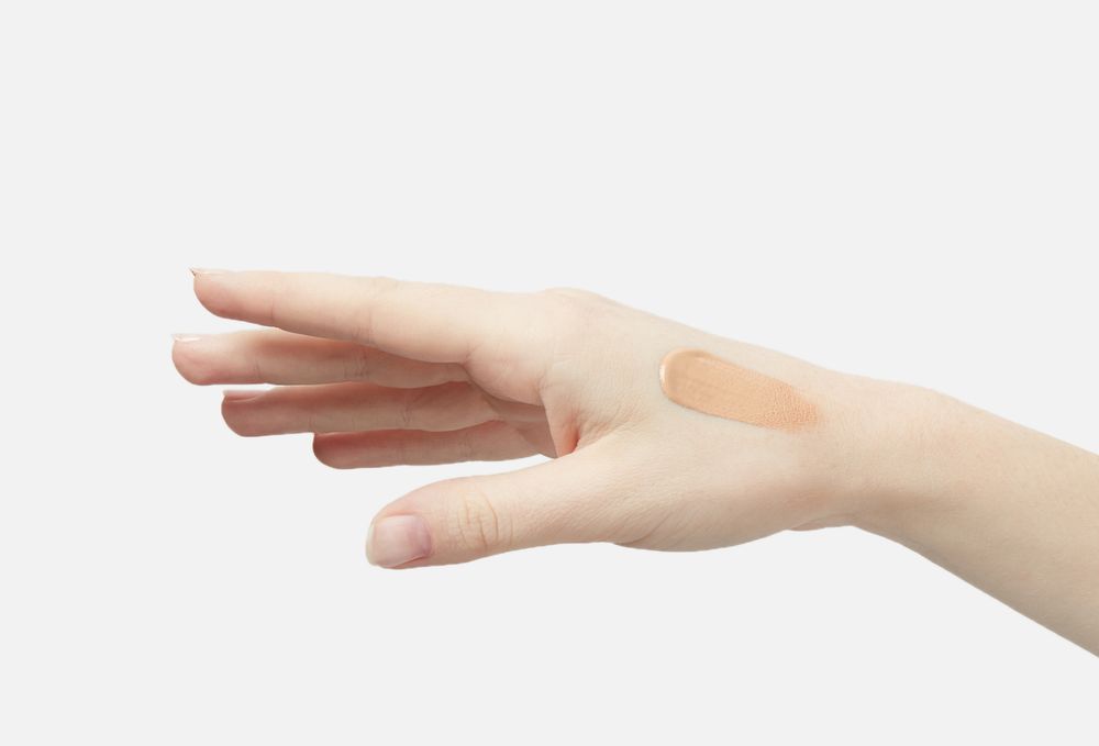 Shik тональное средство 03