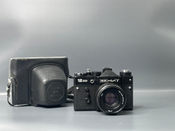 Зенит 12+ Helios 44m-4 2/58