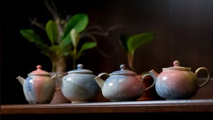 Чайники из Цзиндэчжэньского фарфора