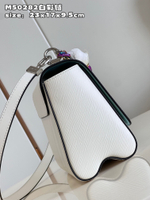 Louis Vuitton Twist MM