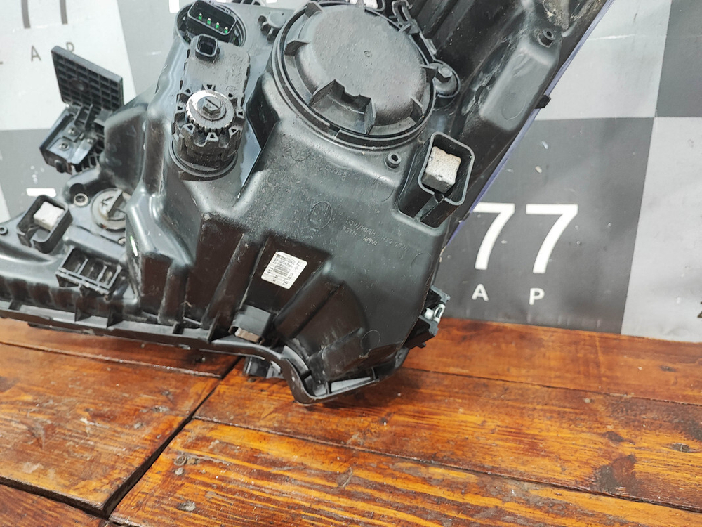 Фара правая галоген Kia Rio 4 (FB) 20-нв Б/У Оригинал 92102H0500