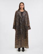modele-fiona-imprime-leopard-6