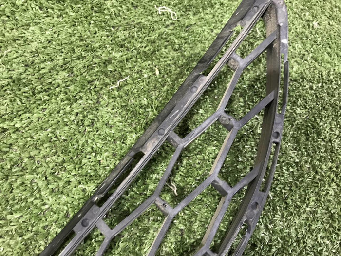 Решетка переднего бампера Maserati Quattroporte 6 (2012-2016)